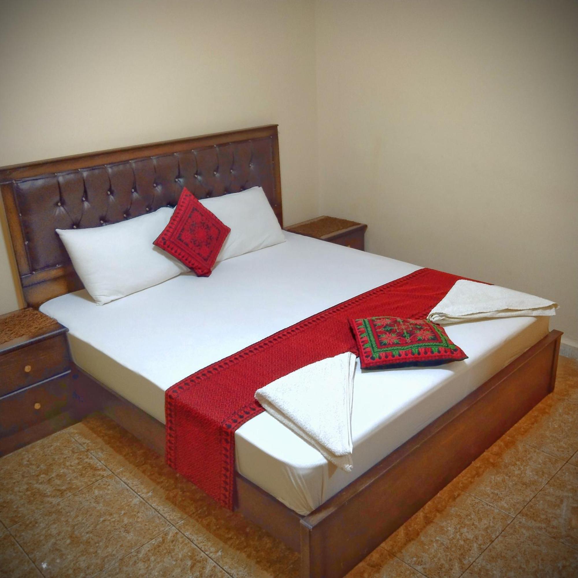 Majido Hotel Wadi Musa Buitenkant foto